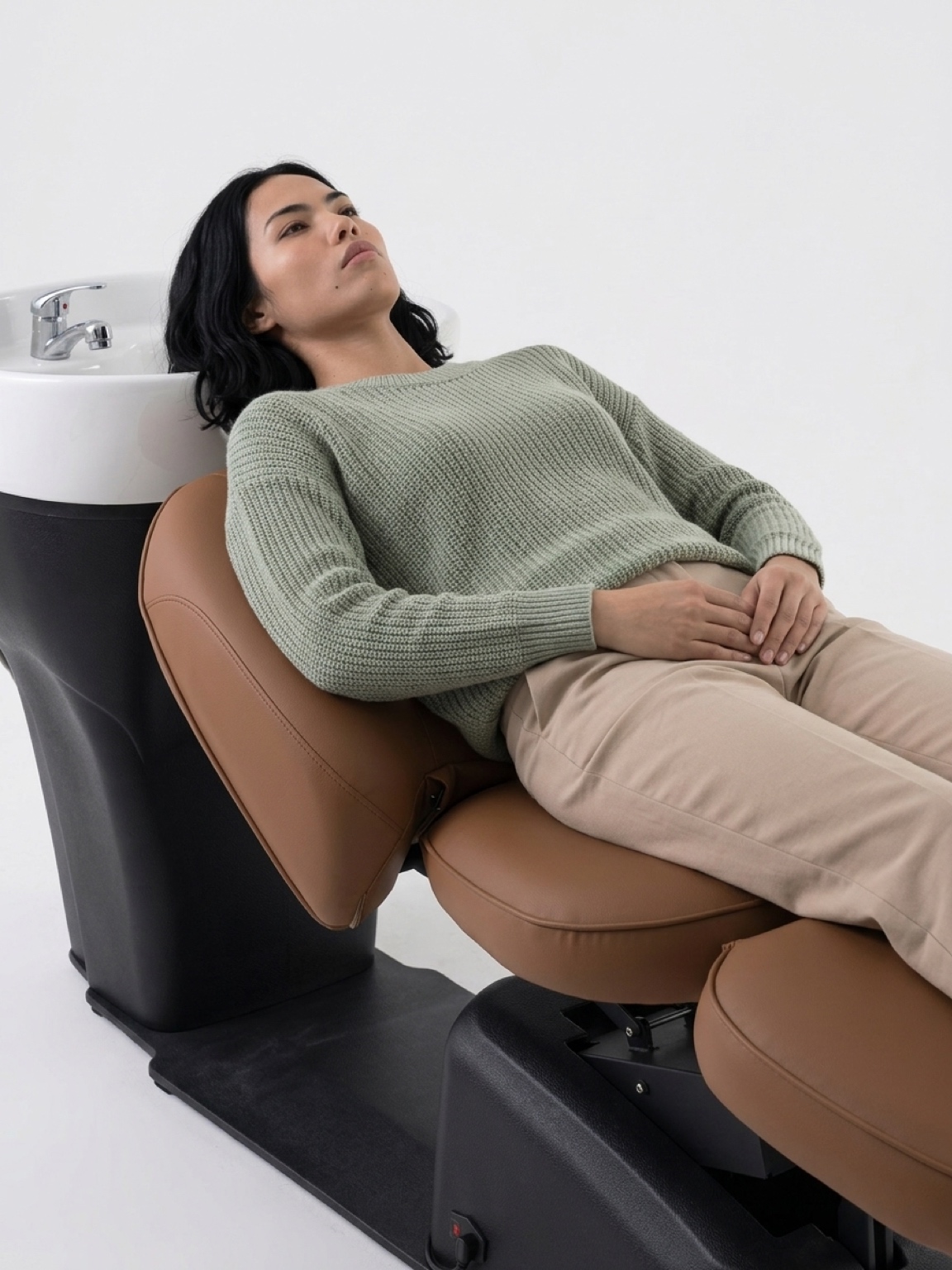 Кресло LUMI Vision для визажа и brow-зоны